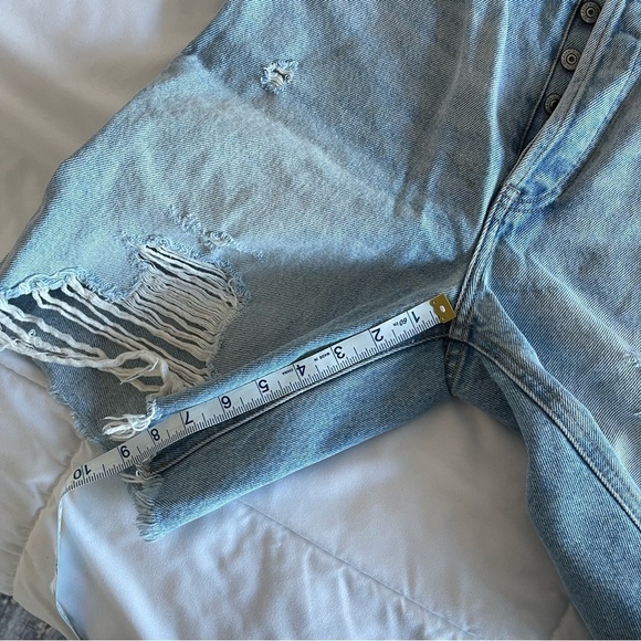 Long Distressed Jean Shorts Abercrombie and Fitch - Picture 8 of 8